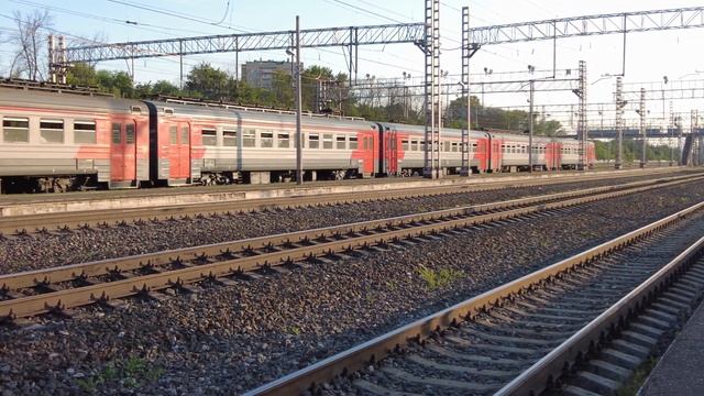Электропоезд ЭД4М-160 сообщение Александром-Ярославль Главный на станции Полянки смотреть онлайн