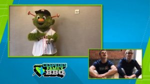 Is Astros mascot Orbit secretly the greatest charades player of all time?