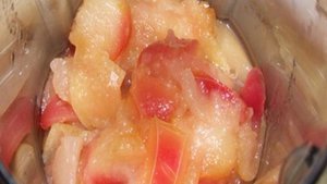 Яблочное пюре со сливками