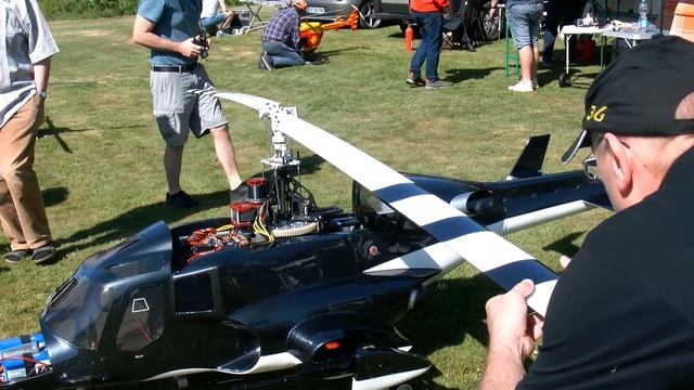 WORLD´S LARGEST RC AIRWOLF BLACK BELL-222 ELECTRIC SCALE 1:3.5 MODEL HELICOPTER FLIGHT DEMONSTRATIO смотреть онлайн