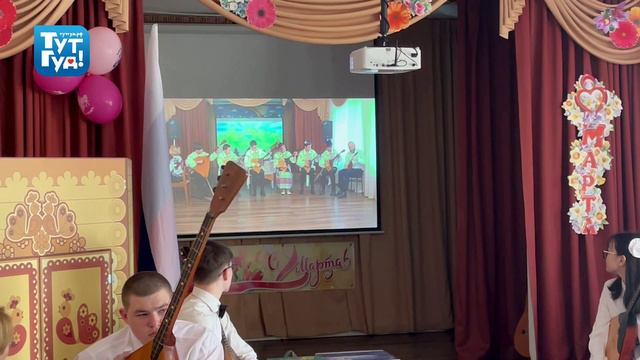 Игроки ФК «Леон Сатурн» в гостях у ребят из Удельнинской школы-интерната