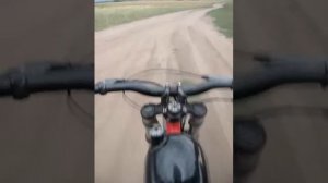 Езда на мотовелосипеде по грунтам