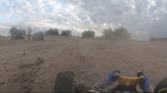 эта машинка способна обогнать настоящий автомобиль!