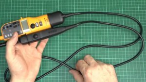 Fluke T130 Unboxing
