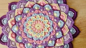 11. Вязание. Крючок. Салфетка Астерия завершение 10 ряда и 11 ряд. Схемы вязания.