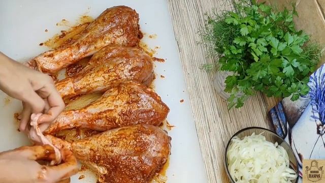 Голень индейки сочная и мягкая, запечённая в духовке! С оригинальным соусом! смотреть онлайн