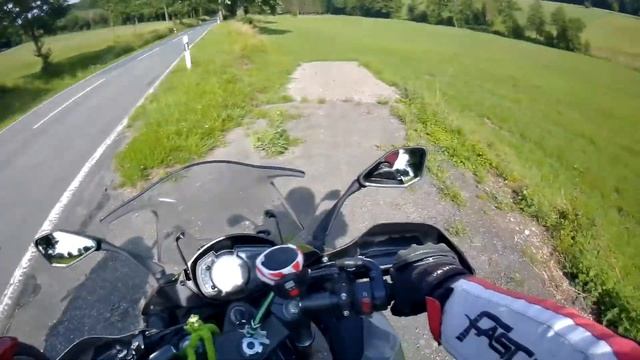 Кофе был вкусным, немного о Германии. ZZR 600.[sub] смотреть онлайн