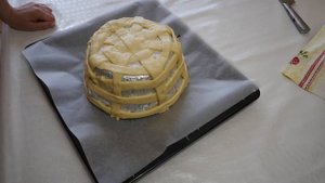 ПАСХАЛЬНАЯ КОРЗИНКА ИЗ ДРОЖЖЕВОГО ТЕСТА - простой рецепт за 7 минут