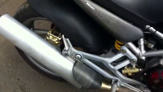 Стоковый звук ducati monster M1000S смотреть онлайн