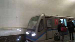 метро Павелецкая посадки нет // 4 марта 2015