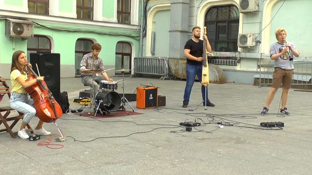 Уличная музыка смотреть онлайн