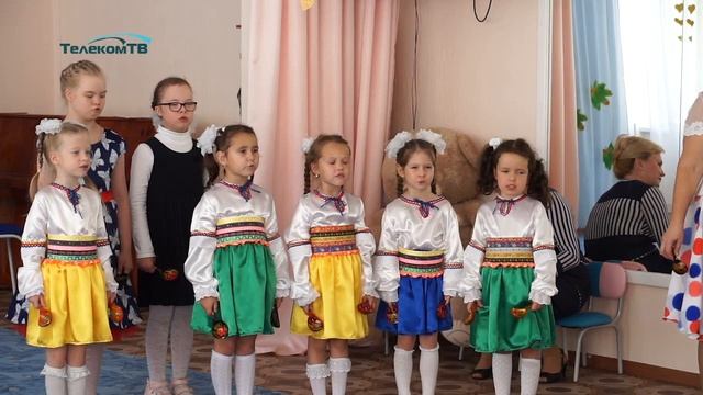 Праздничный утренник в реабилитационном центре смотреть онлайн