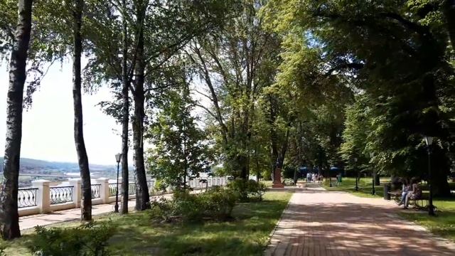 Калуга 2 vlog по городу от Площади Победы по бульвару на улице Кирова влог до Шарика летом днём смотреть онлайн