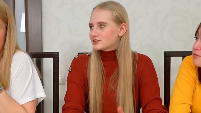 КТО ХУЖЕ СЛЕПИТ ИЗ ПЛАСТИЛИНА, тот это СЪЕСТ !!