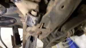 Mitsubishi Pajero Pinin Замена подушек переднего моста