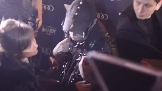 EVAN TIM / ZOMBIE BOY смотреть онлайн