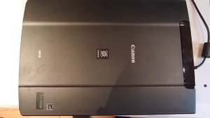 Canon CanoScan LiDE 110 - scan action