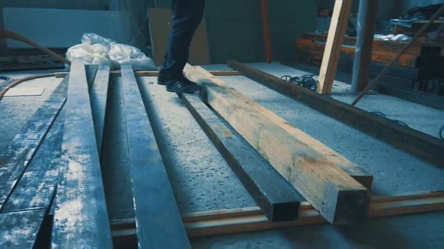 Антресольный этаж из металла в Квартире - Студии. Этап 1 смотреть онлайн