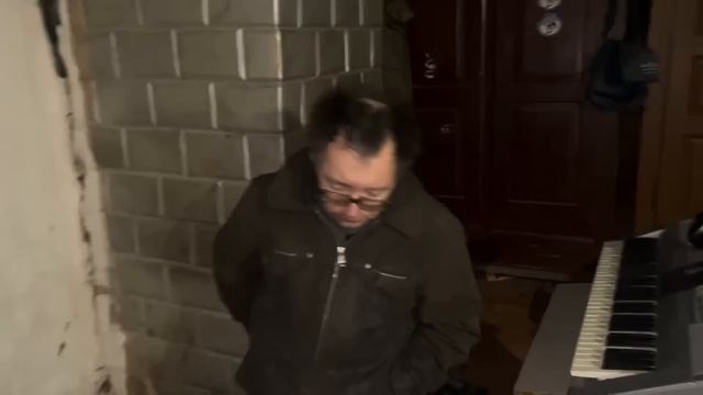 Как человек с инвалидной группой зарабатывает на мусоре смотреть онлайн