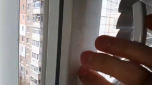 Как работает блокиратор фурнитуры на окнах и дверях, зачем он нужен?