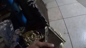 Начало сборки двигателя ГАЗ 66.