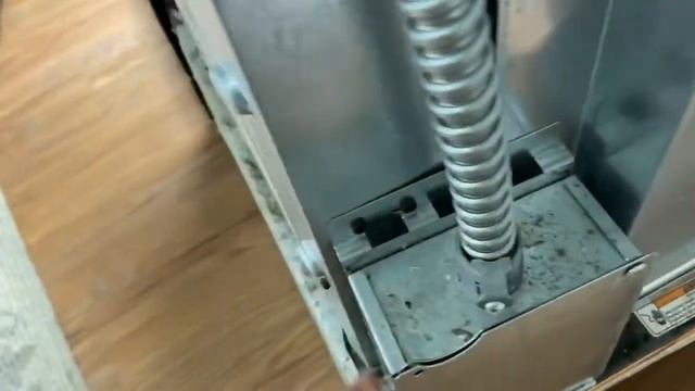 Oven not working after self cleaning. It’s a simple fix. Watch this.. смотреть онлайн