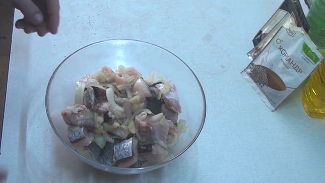 Селёдка c толстолоба в домашних условиях. РЕЦЕПТ как сделать селёдку с толстолоба ! (2021г.) смотреть онлайн