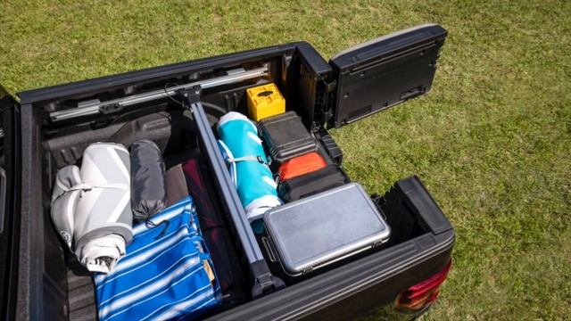 2024 Ford F150  New Tailgate Tech and powertrains!!
