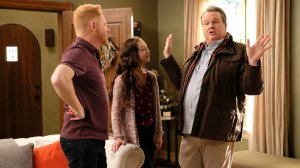 Сериал Американская семейка - 9 сезон 12 серия / Modern Family