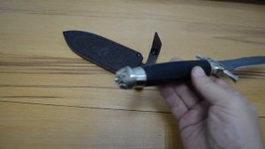 Нож из кованой стали Х12МФ "Адмирал" с рукоятью из черного дерева видео