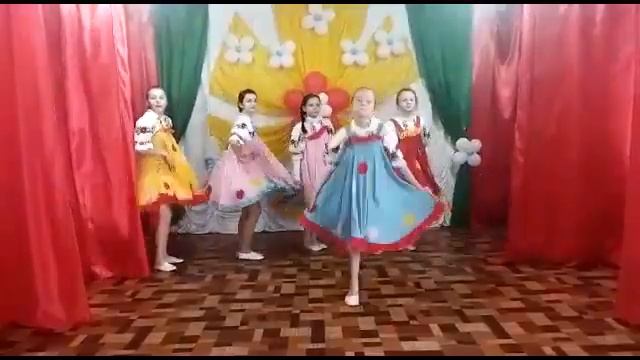 ЦКД Сев пос админ , танц кружок ФЬЮЖН, ср гр , танец ДЕРЕВЕНСКИЕ ЗАБАВЫ, рук ль А В Котченко смотреть онлайн