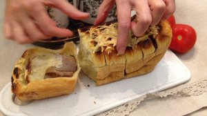 Бутербродный пирог из слоек или как быстро сделать пирог с сыром и ветчиной