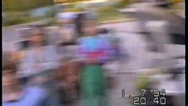 П/Л Юный Зиловец 1994 год. Музыкальный чес по пионерским лагерям)) смотреть онлайн