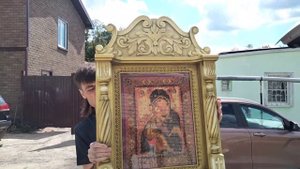 резной киот под икону. ручная работа. массив дерева. резьба по дереву.