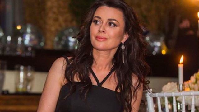 Анастасия Заворотнюк отказалась от вакцины, которой лечили Жанну Фриске смотреть онлайн