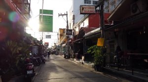 Explore the street of Soi Buakhao to Pattaya Beach!