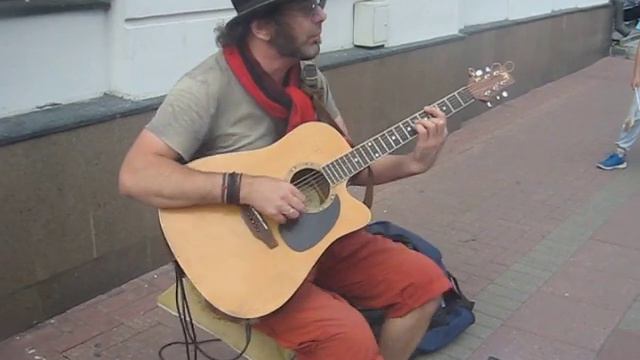25 07 2018 old arbat street старый арбат 7 солнечный кот sunny cat