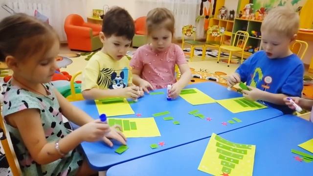 Сиреневая (средняя группа). Аппликация смотреть онлайн