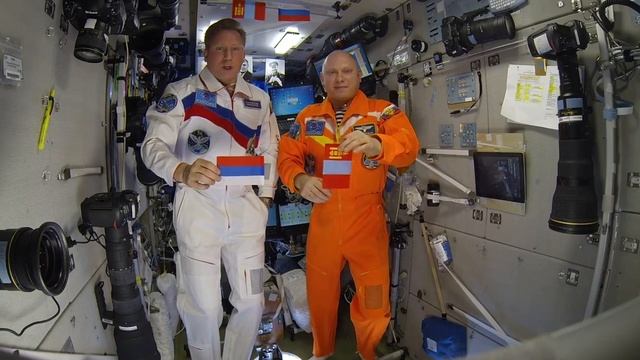 Приветствие российских космонавтов участникам учений поисково-спасательных служб Монголии и России