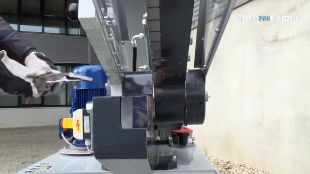 КАК режут огромные кабеля??? смотреть онлайн