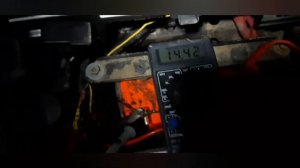 Cf moto x8. Проверка напряжения.