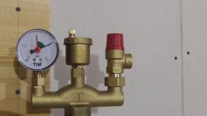 24.10-05.11.2022 Монтаж отопления, обвязка газового котла, опрессовка воздухом, ч.2