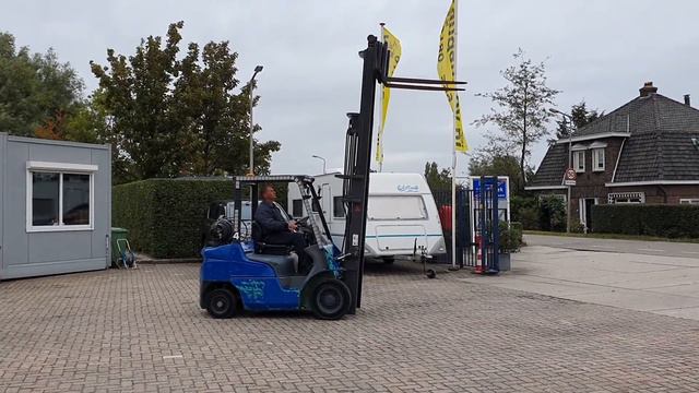 Mitsubishi FG25N, bouwjaar 2006, 2.5 ton LPG, full free lift triplomast 4.70m hefhoogte смотреть онлайн