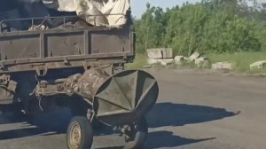 "Синий" трактор.