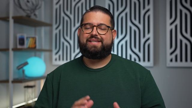 Best Video Podcast Camera: iPhone Continuity Camera vs. Webcam vs. Sony Mirrorless смотреть онлайн