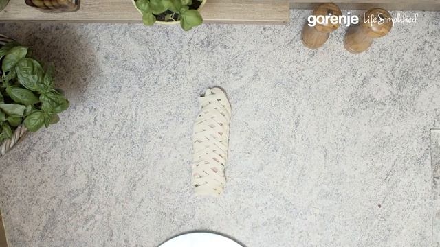 Stone Baked: Pizza Braid • Homemade Recipe by Gorenje смотреть онлайн