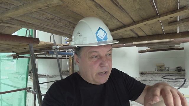 Почему снайпер, капитальный ремонт жилого дома. Депутат Залищак Владимир