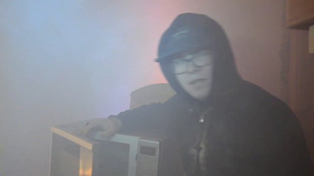 EveryHit - Mikrovlnná Trouba (OFFICIAL VIDEO) смотреть онлайн