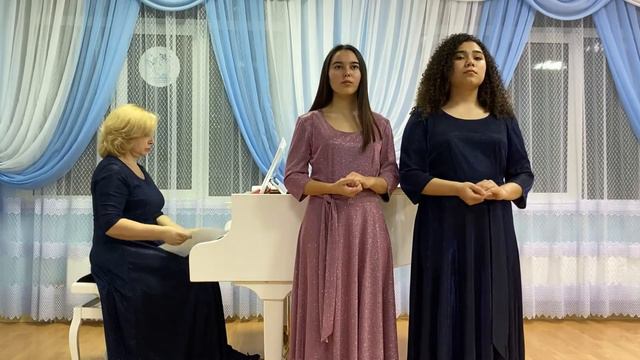 Пандо С., Исмаилова Л. - С. Плешак "Предчувствие", А. Новиков "Фронтовая борода" (У криницы). смотреть онлайн