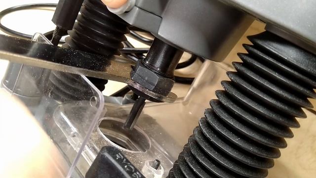 ФРЕЗЕР RYOBI RRT 1600-K! НОВЫЙ ИНСТРУМЕНТ В МАСТЕРСКОЙ! Распаковка и тесты) смотреть онлайн